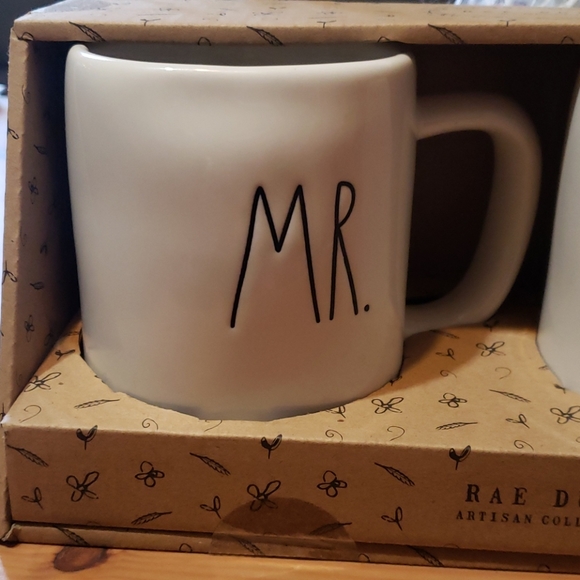 Rae Dunn Mr. & Mrs. Mugs - Picture 2 of 5
